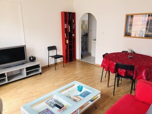 Living area - Retro family Neudorf (Strasbourg)