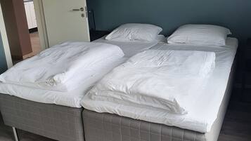 1 soverom, strykejern/-brett, reiseseng for barn og wi-fi (inkludert)