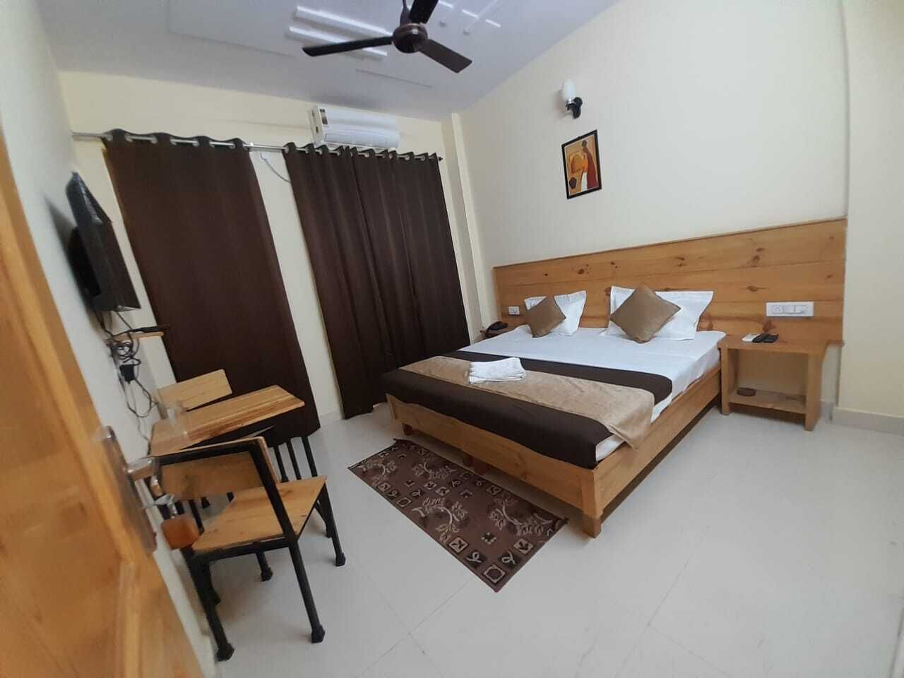 Deluxe Room | Free WiFi