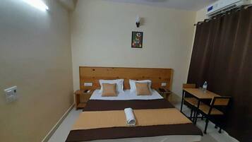 Deluxe Room | Free WiFi