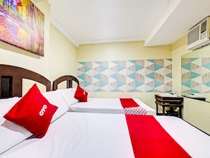 Family Room - OYO 894 Cosmo Hotel P Campa Manila (Manila)