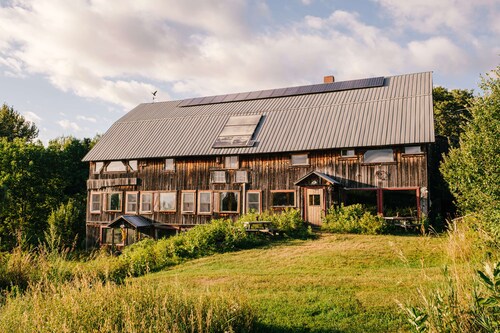 100+ Acre Farm Retreat for Groups, Yoga, Weddings
