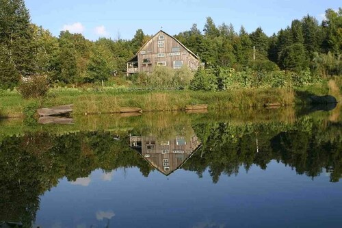100+ Acre Farm Retreat for Groups, Yoga, Weddings