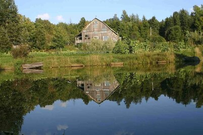100+ Acre Farm Retreat for Groups, Yoga, Weddings