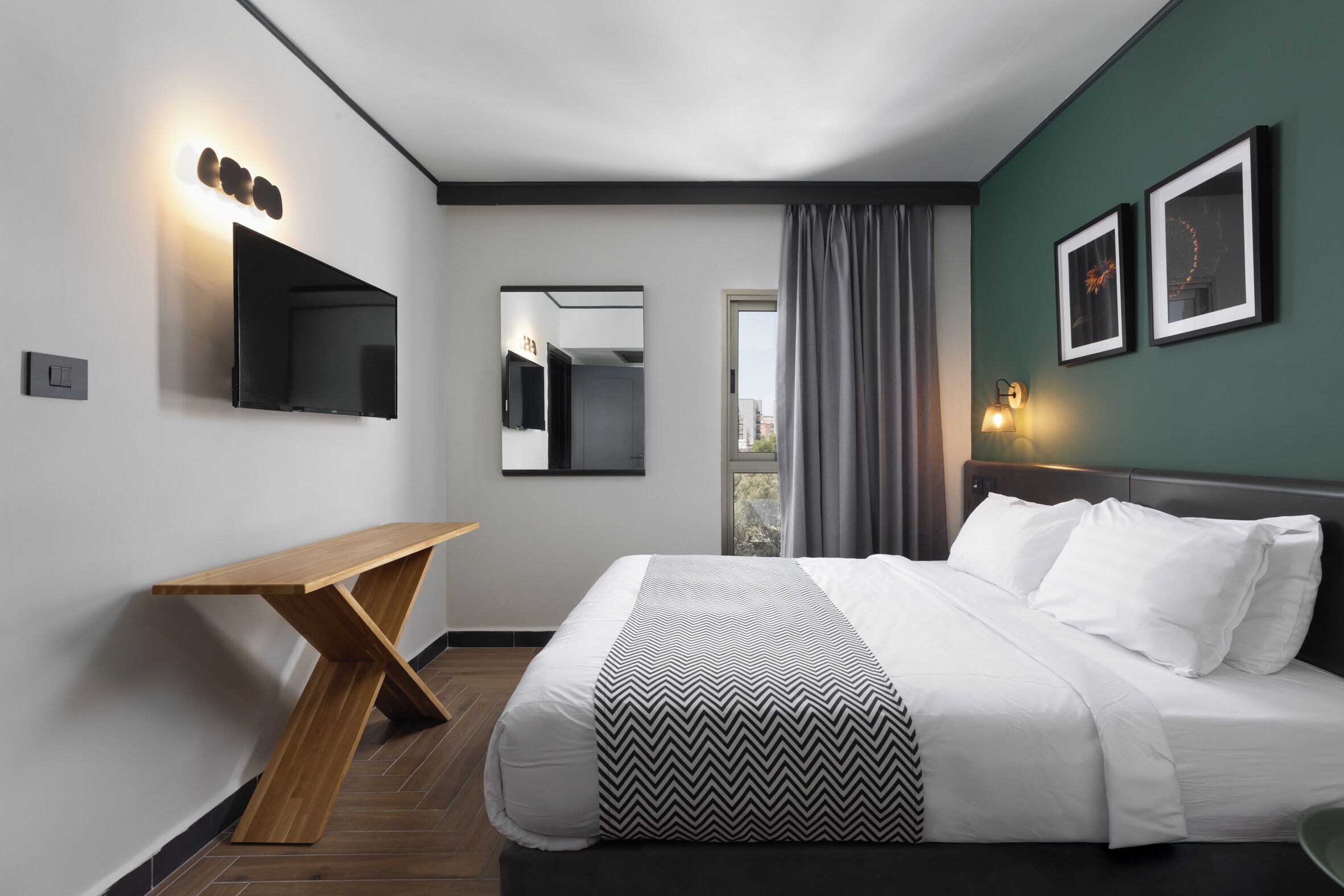 Suite Confort, 2 habitaciones, vista a la ciudad | Minibar, wifi gratis y ropa de cama 