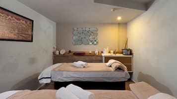 Espace de soins pour les couples, massages aux pierres chaudes