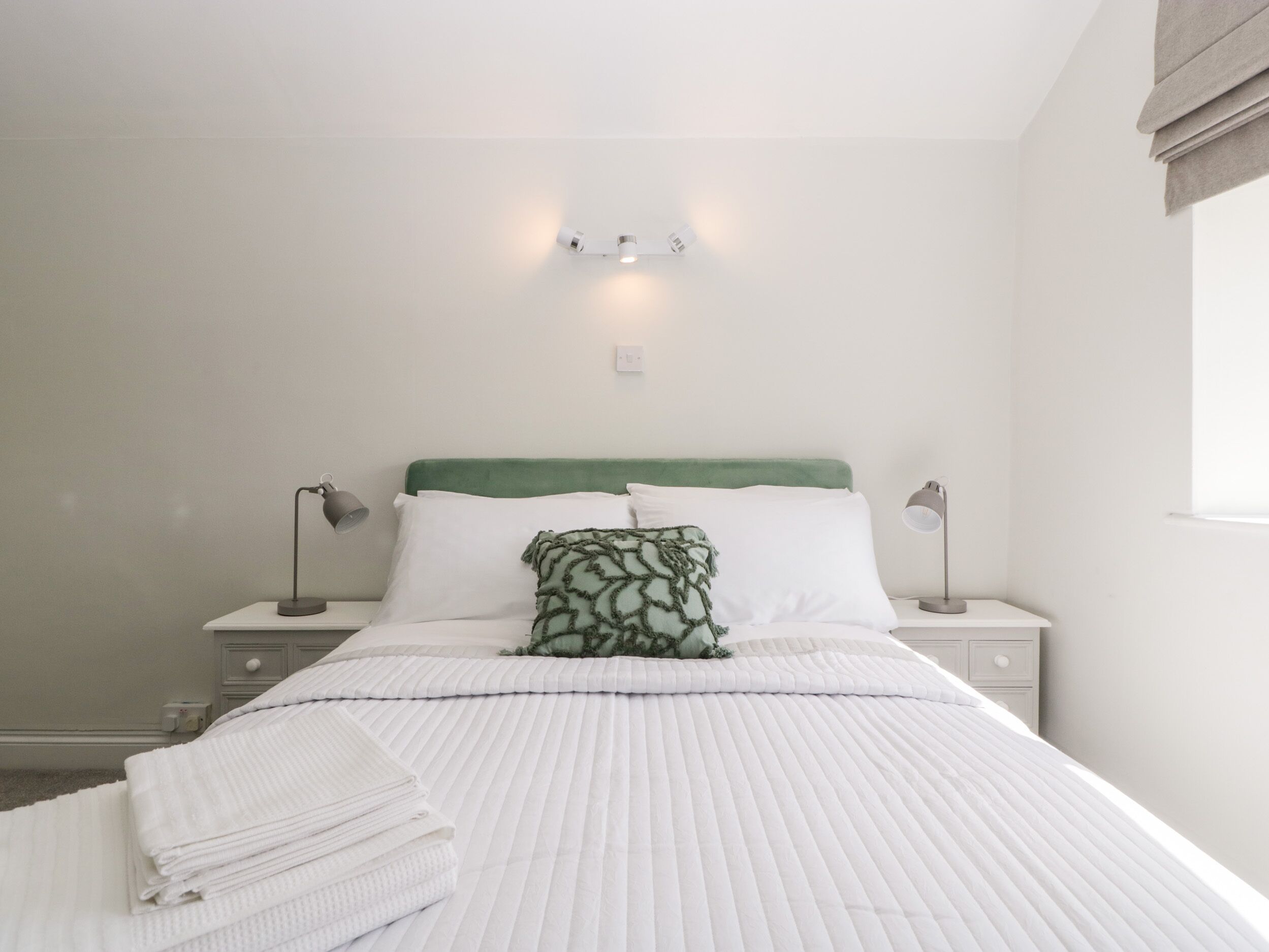 5 bedrooms, individually decorated, individually furnished, free WiFi