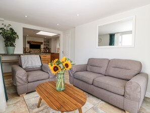 Living room - Somerset House (Bridgwater)