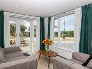 Living room - Somerset House (Bridgwater)