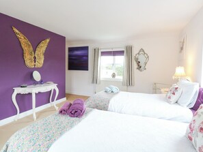Cottage | 1 bedroom, individually decorated, individually furnished, free WiFi