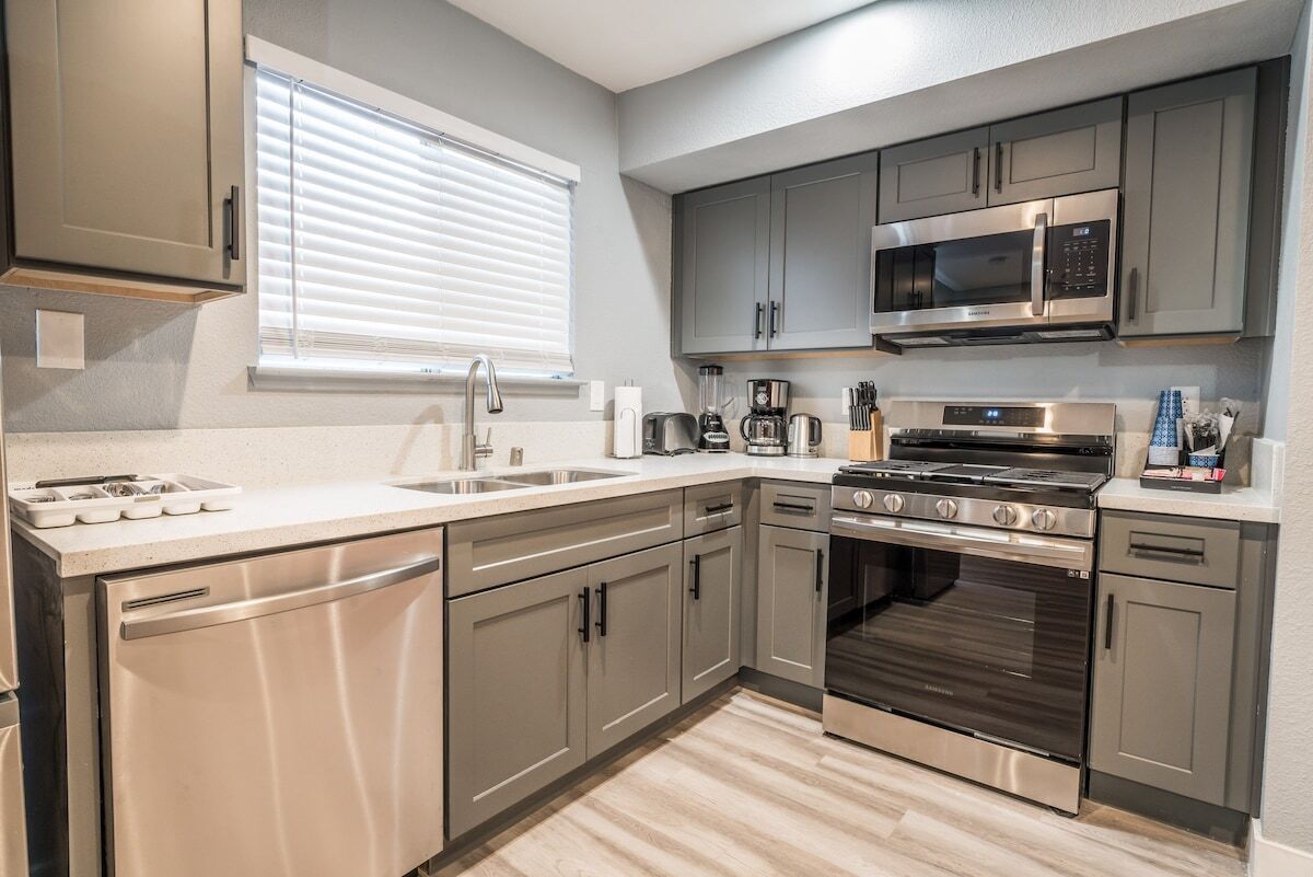 Welcome to Fabulous Las Vegas! Located minutes away from the Las Vegas Strip