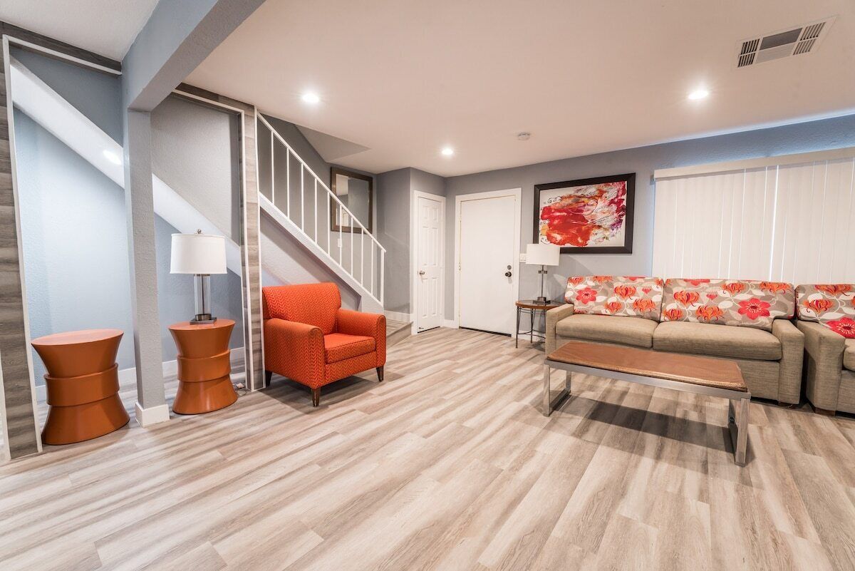 Welcome to Fabulous Las Vegas! Located minutes away from the Las Vegas Strip