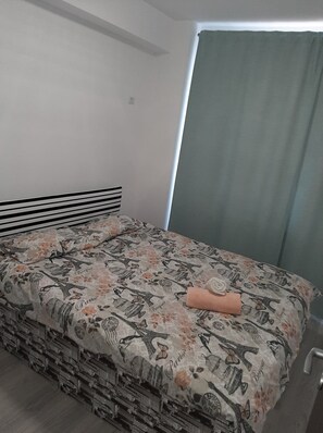 Casa | 1 habitación, tabla de planchar con plancha, wifi gratis y ropa de cama 