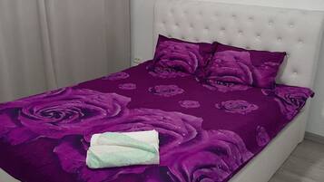 House | 1 bedroom, iron/ironing board, free WiFi, bed sheets