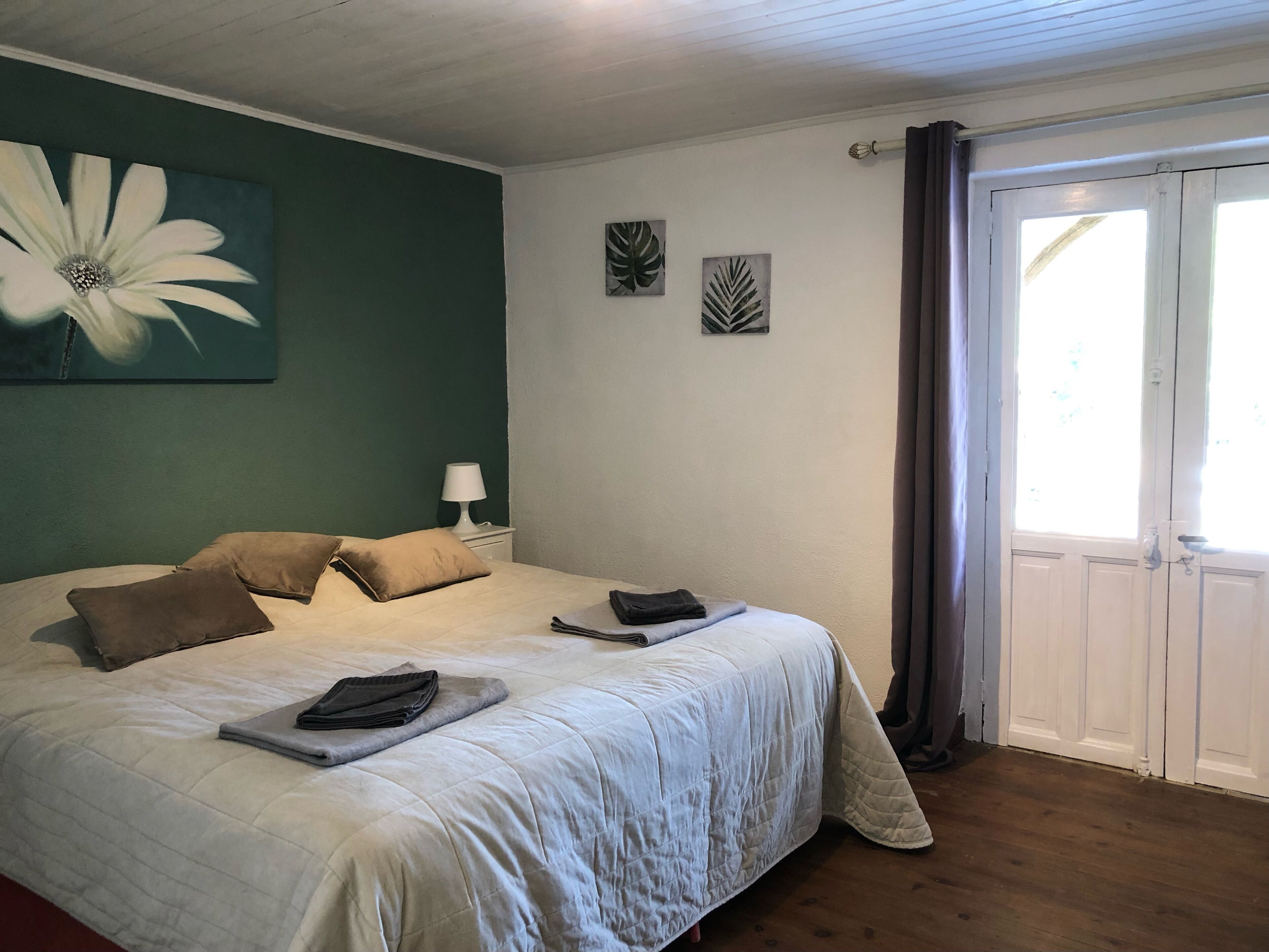 4 chambres, lit parapluie, Wi-Fi gratuit, draps fournis