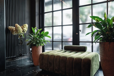 H11 Aparthotel