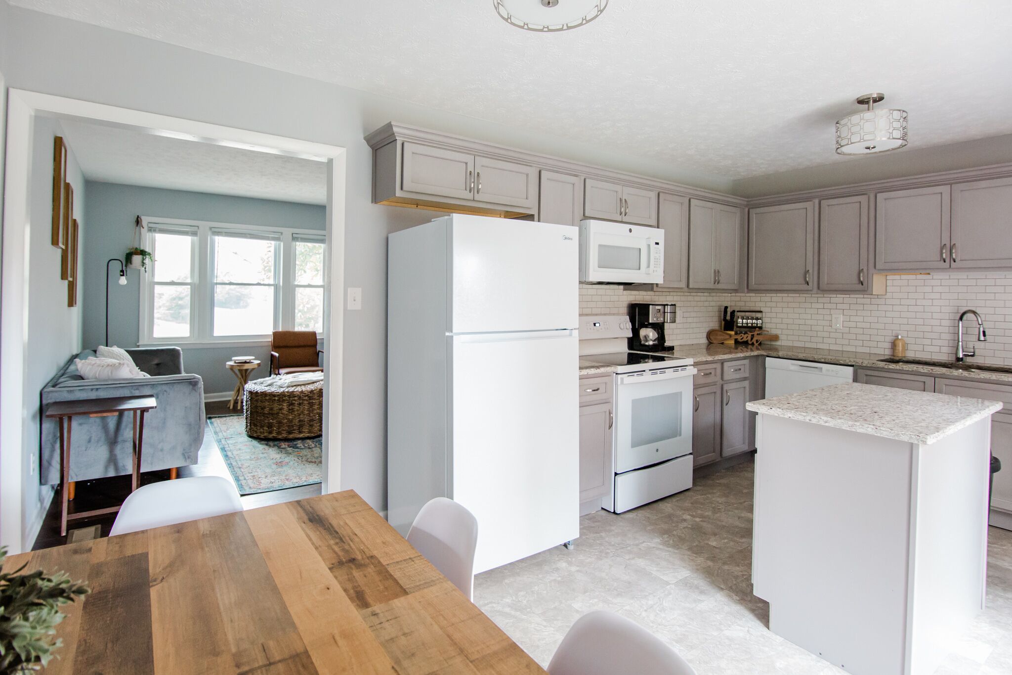 Hot Tub, Gameroom, Fenced Yard, Pet Friendly