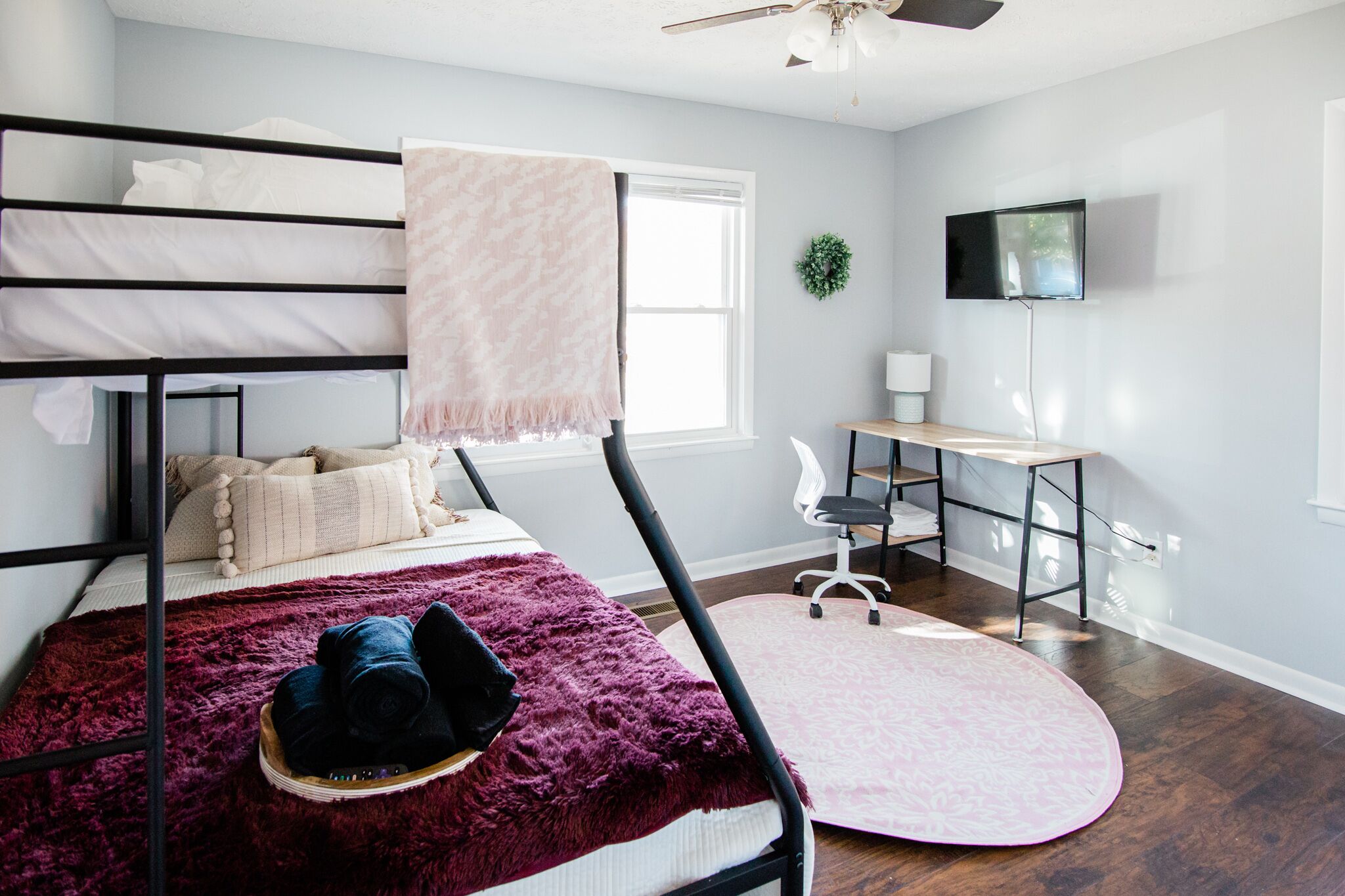 Hot Tub, Gameroom, Fenced Yard, Pet Friendly