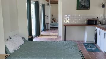 1 Schlafzimmer, Schreibtisch, Bügeleisen/Bügelbrett, kostenloses WLAN