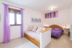 1 bedroom