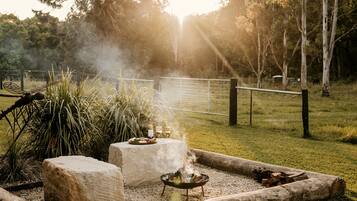 Casa de campo (Wollombin Cottage) | Vista al jardín