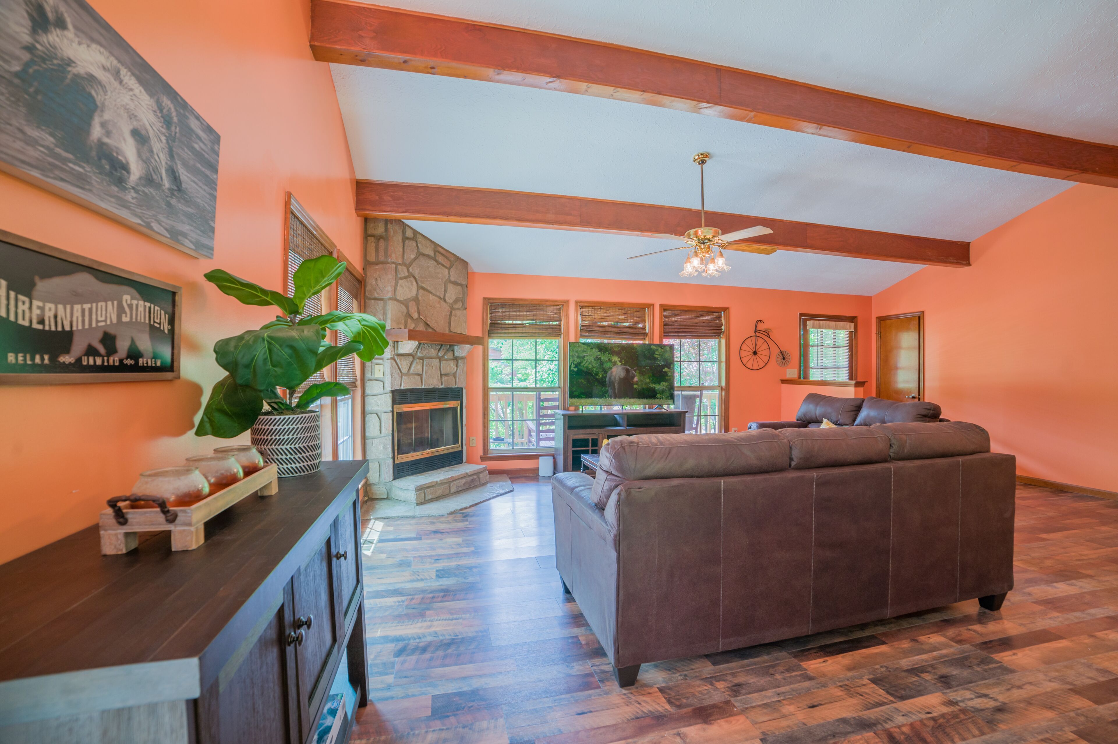 Peaceful Cabin near Pigeon Force & National Park