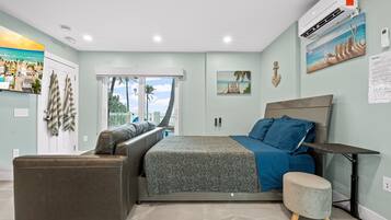 1 bedroom, iron/ironing board, free WiFi, bed sheets