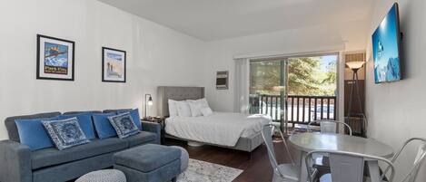 Iron/ironing board, free WiFi, bed sheets
