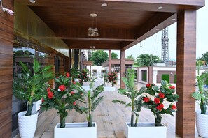 Front of property - Hotel Vasdaa Grand (Rishikesh)