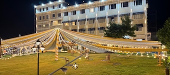 Hotel Vasdaa Grand