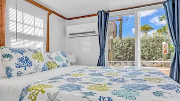 Family Bungalow | 2 bedrooms, individually decorated, individually furnished