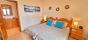 1 chambre, fer et planche Ă repasser, lit parapluie, Wi-Fi gratuit