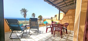 Outdoor dining - Ferienwohnung Blue Ocean, Costa Calma, Meerblick (Costa Calma)