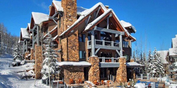 Condo, 4 habitaciones | Exterior