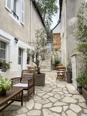 Terrace/patio - La Place B&B Sancerre (Sancerre)