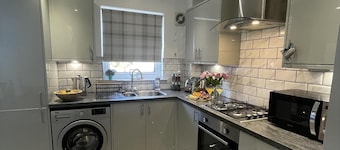 Stylish Scottish House With Garden and Parking