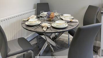 Rumah | Tempat makan