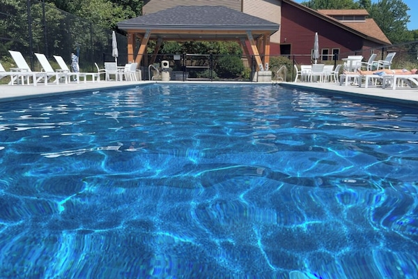 Indoor pool, outdoor pool