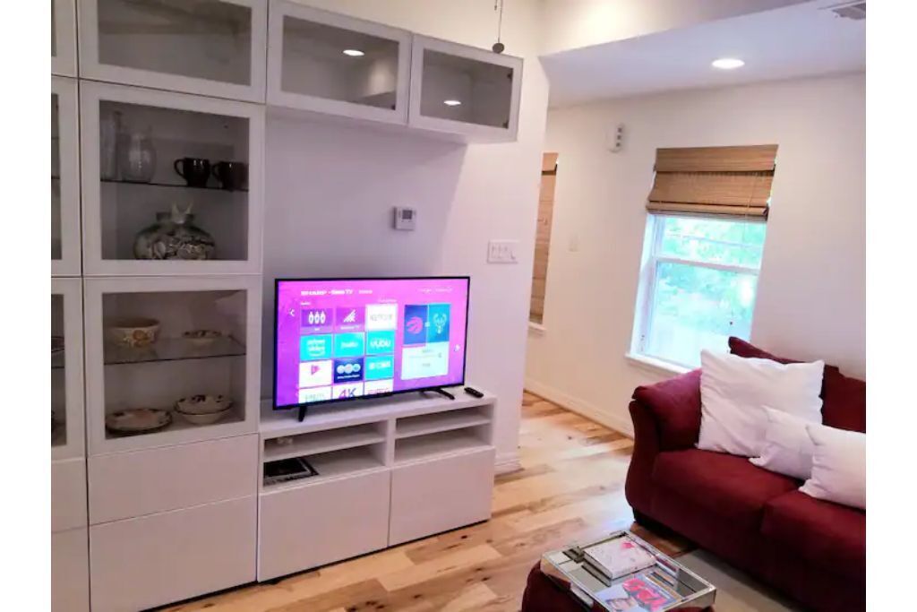 Cozy Heights Home 🌅🌄(Fenced, Yard, Garage)