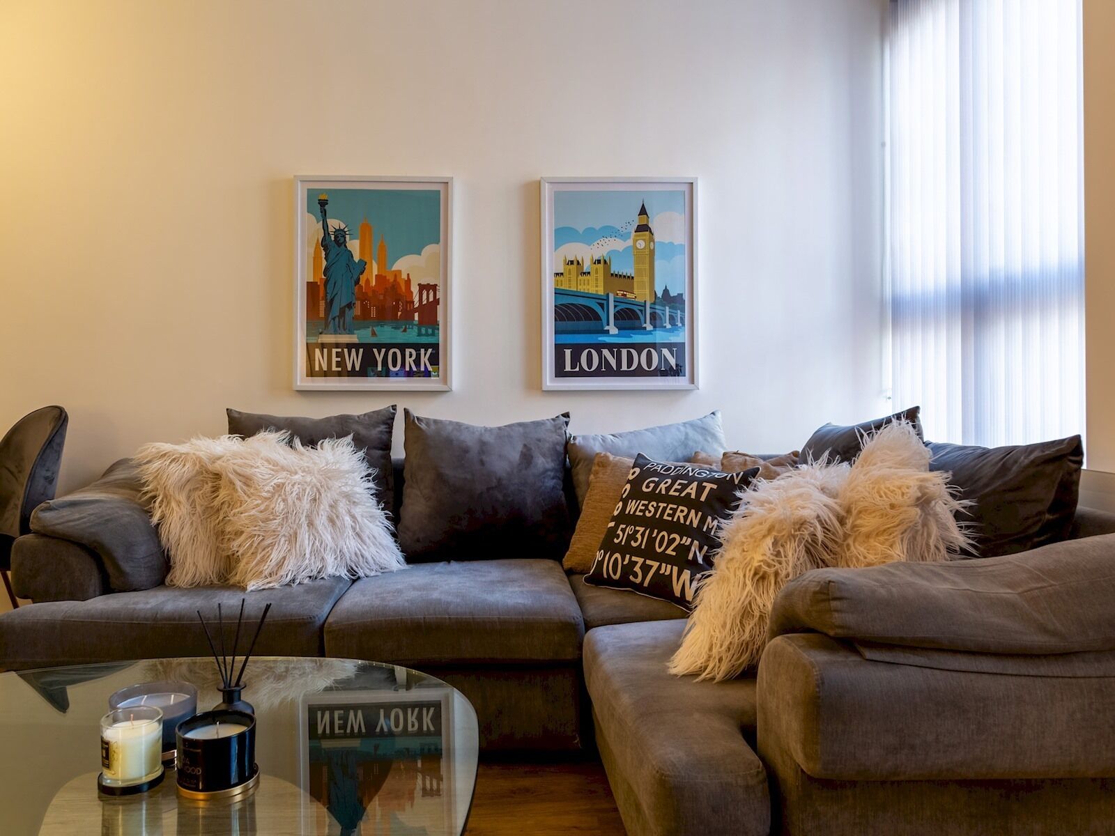 Pass the Keys | Super Luxurious 1 Bed Apartment | Jewellery Q