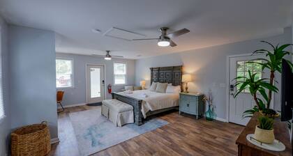 Southern Jewel - Monthly and weekly rates available!