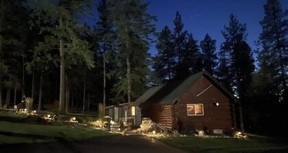 Little Cabin in the Woods + Disk - Frisbee Golf