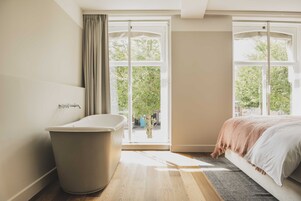 Superior Room | Premium bedding, pillowtop beds, in-room safe, individually decorated