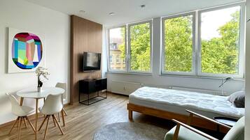 1 bedroom, iron/ironing board, free WiFi