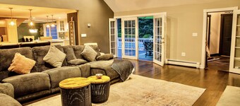 ★ A ★Lux Family Villa 6min to Gillette “Pool&Gym”★