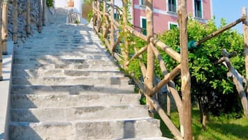 Enceinte de lâhĂ©bergement