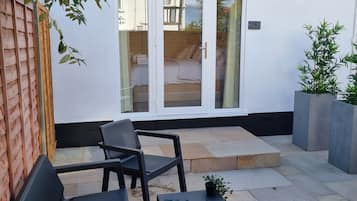 Habitació triple Deluxe | Minibar, habitacions insonoritzades, wifi gratuïta i roba de llit