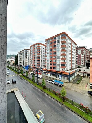 1 bedroom, premium bedding, down comforters, Select Comfort beds - Bazalt Apart Hotel (Yomra)