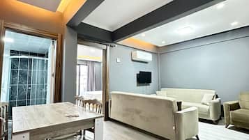 Economy Apartment, 1 Bedroom, Pets Allowed, Park View | 1 bedroom, premium bedding, down comforters, Select Comfort beds