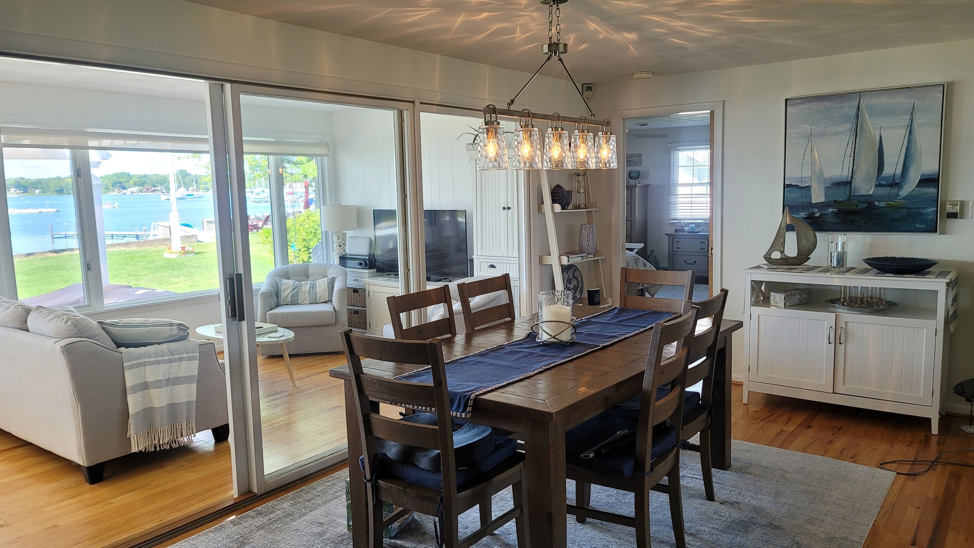 A Luxurious Waterfront Retreat on Sodus Bay